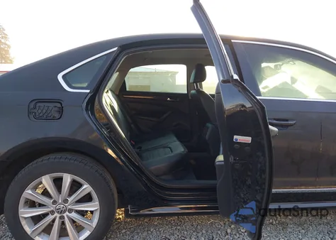 2012 Volkswagen Passat 2.5L Sel из США, поврежденный, VIN 1VWCH7A32CC044492